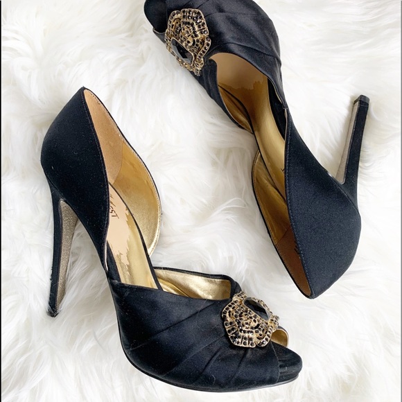 Women’s NINE WEST Heels - Picture 2 of 5